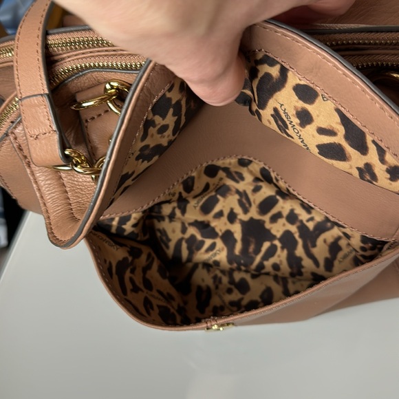 B. Makowsky dusty rose leather double chain strap satchel - Picture 10 of 16